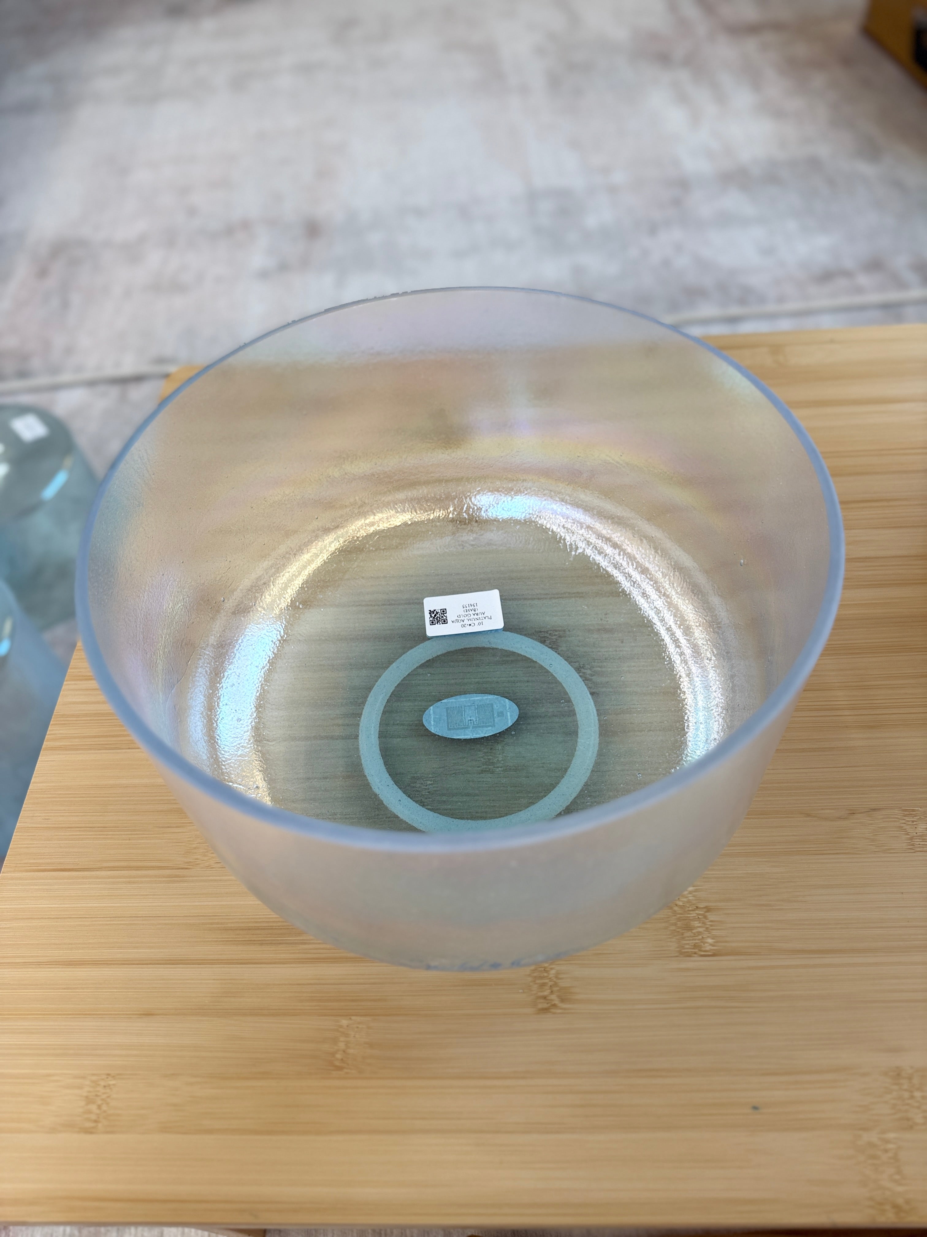 10" C#+20 Platinum, Aqua Aura Gold (Base) 154155 Crystal Tones® Alchemy Singing Bowl