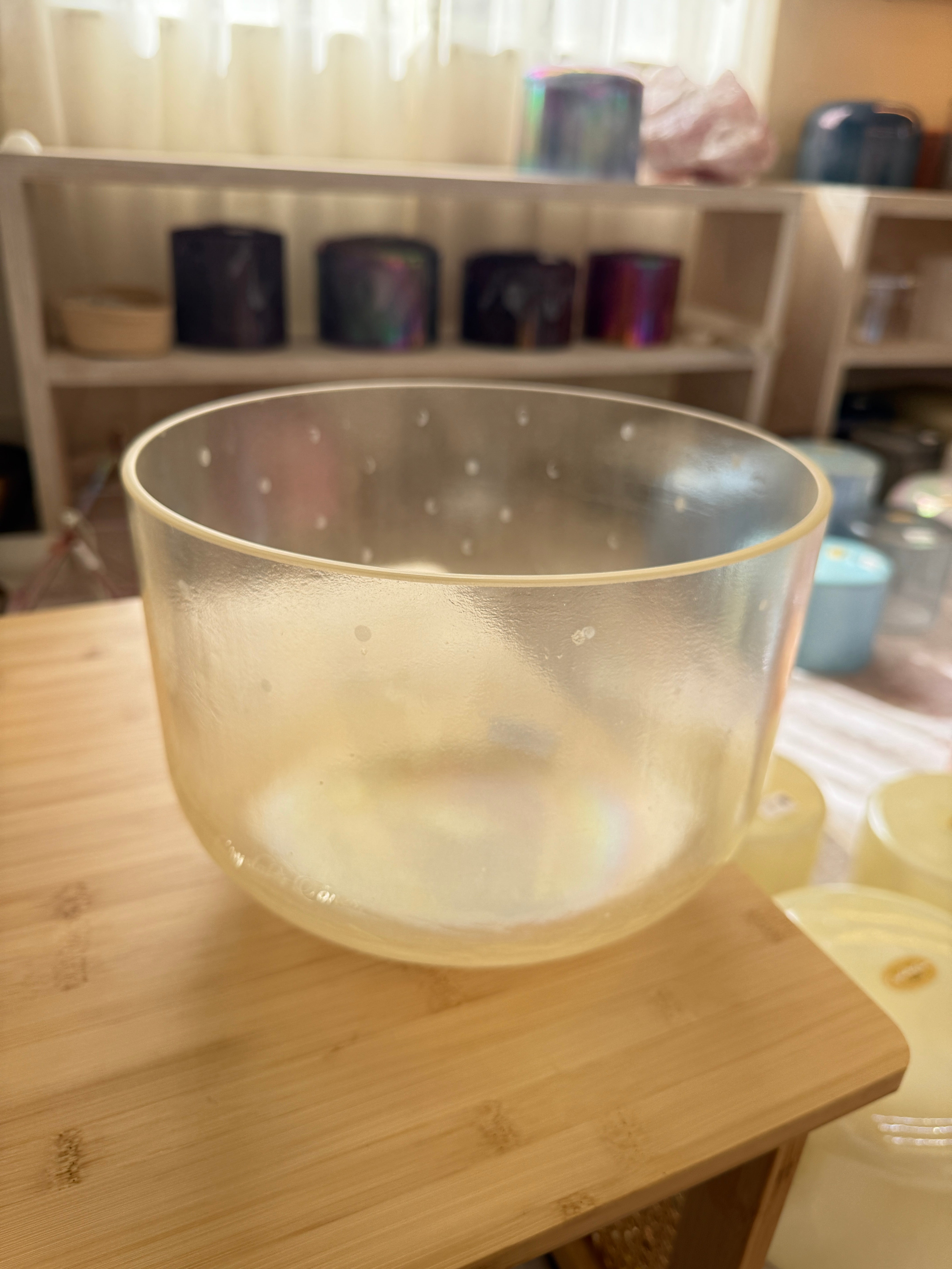10" D-15 Lemon Aura Gold 154843 Crystal Tones® Alchemy Singing Bowl