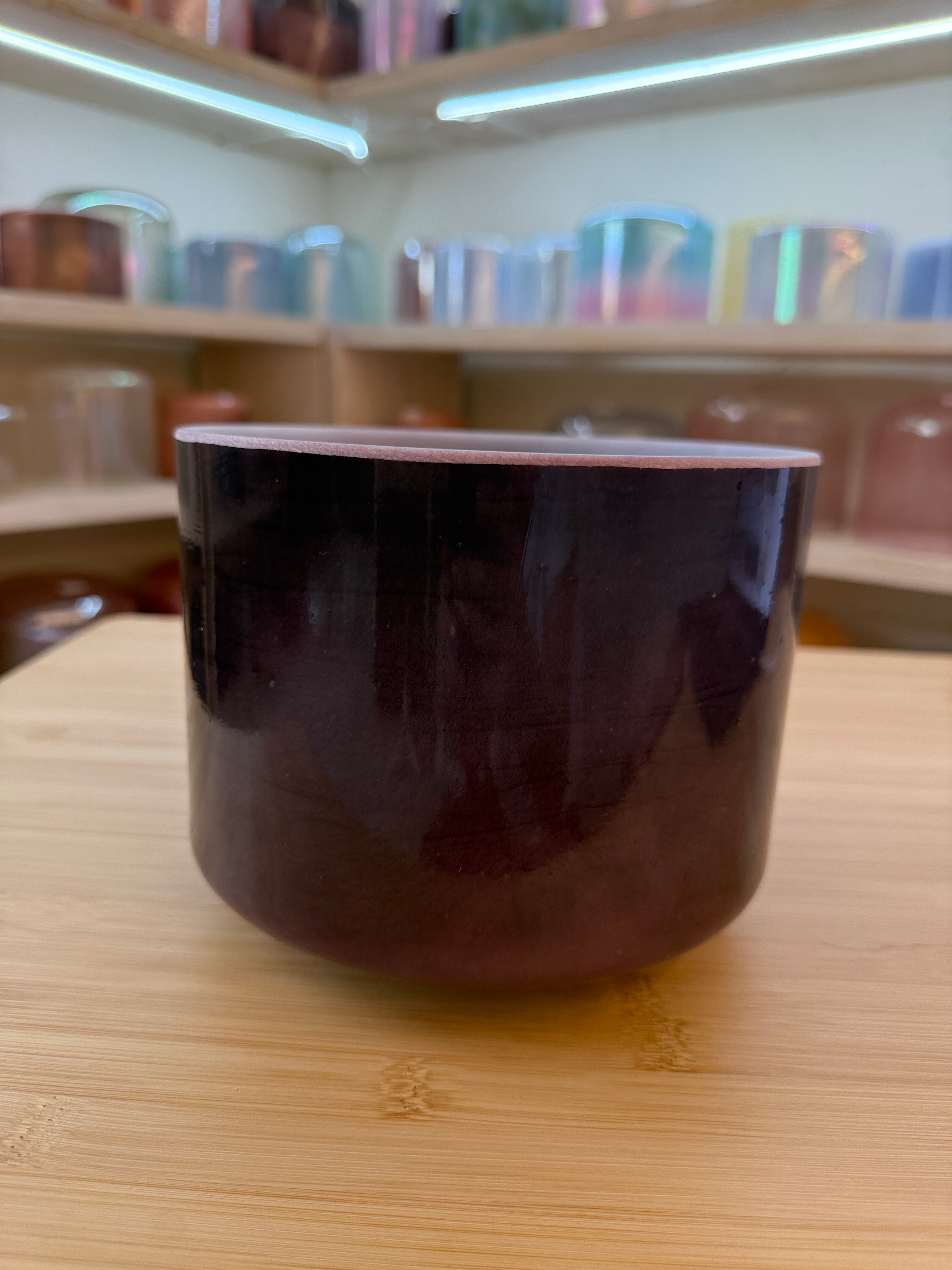 7" A-20 Amethyst, Frosted (Inside) 154680 Crystal Tones® Alchemy Singing Bowl