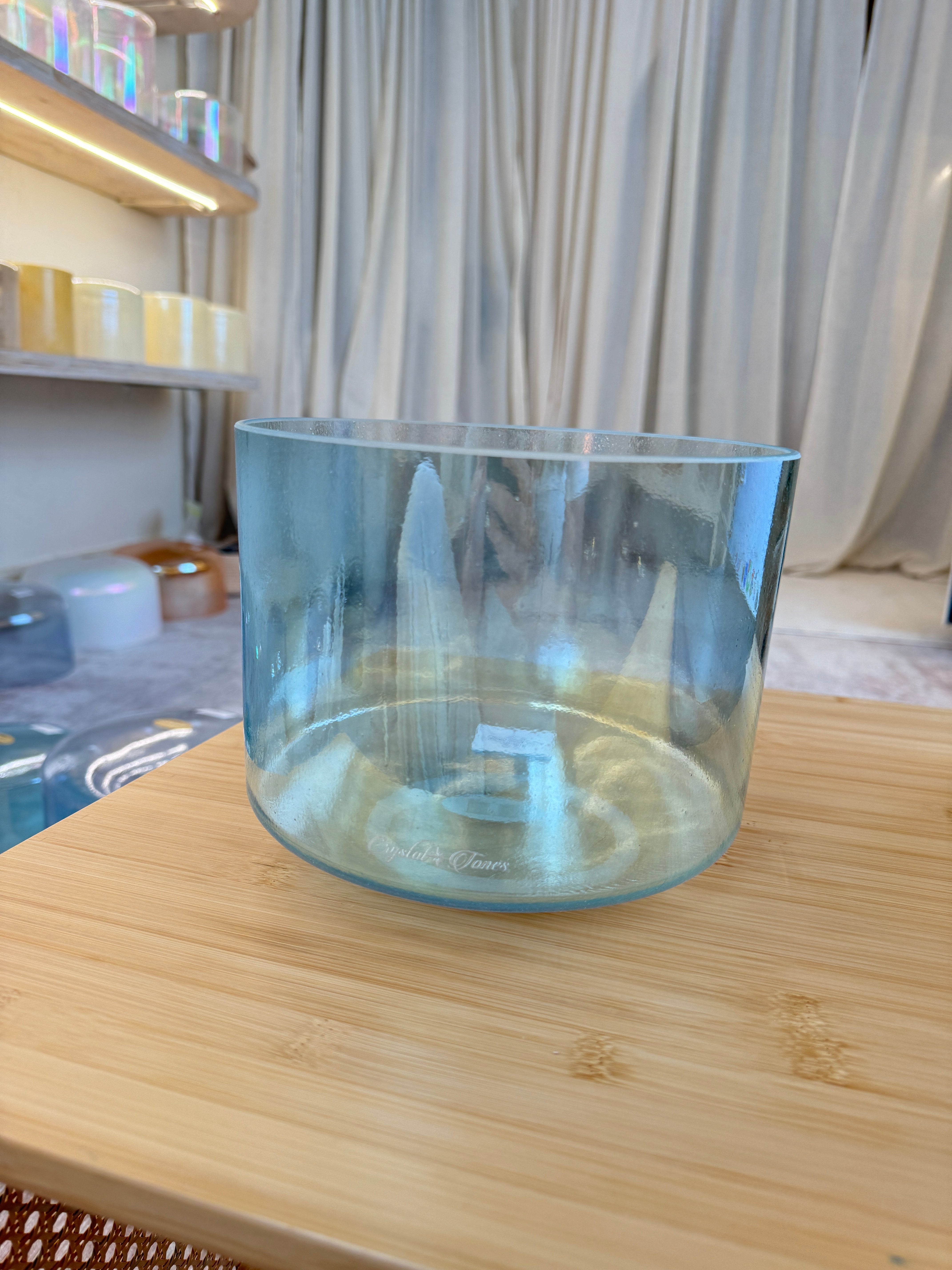 8" D+20 Aqua Aura Gold 157227 Crystal Tones® Alchemy Singing Bowl