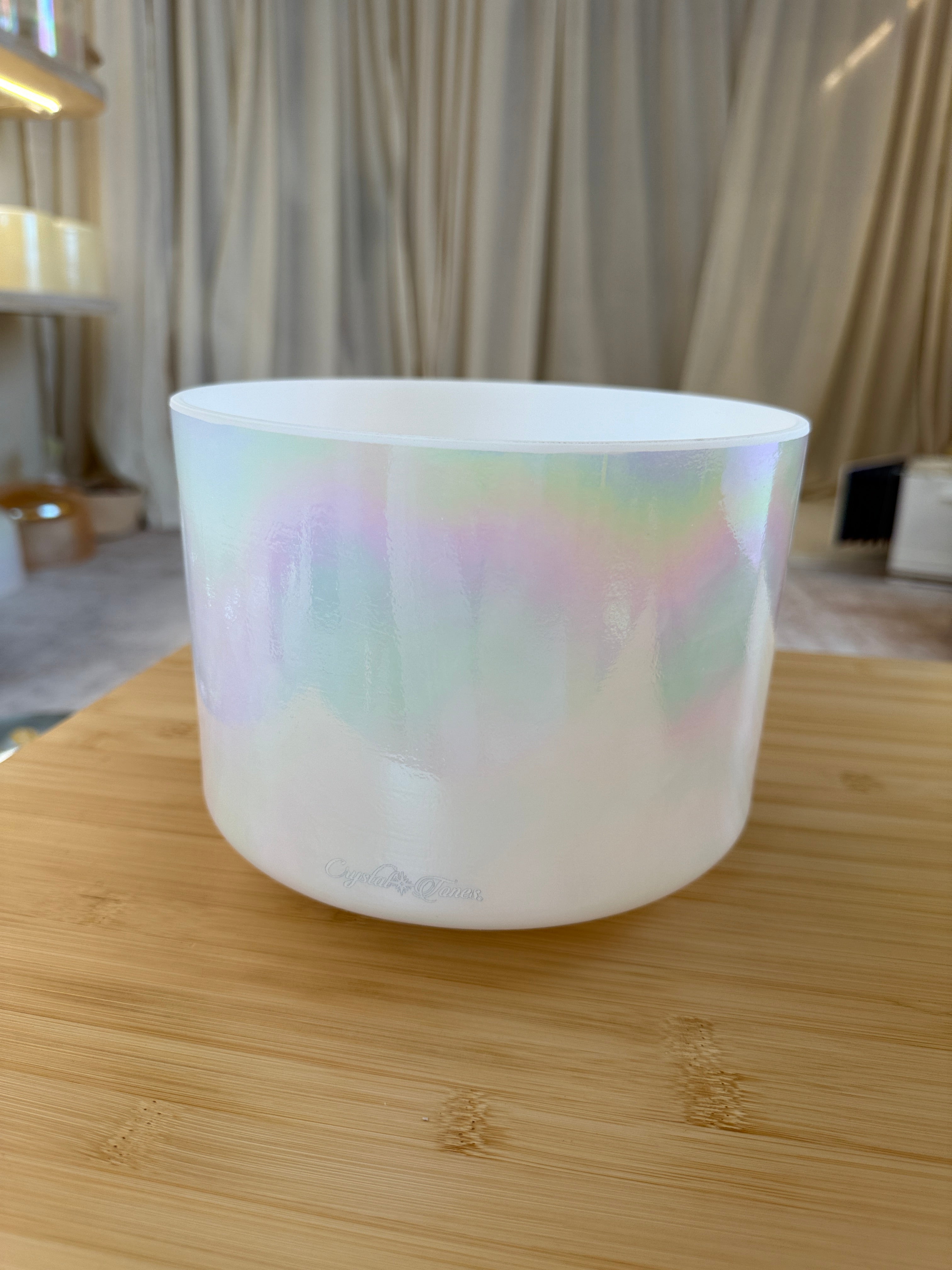 8" F#0 Mother of Platinum, Frosted Inside 157289 Crystal Tones® Alchemy Singing Bowl
