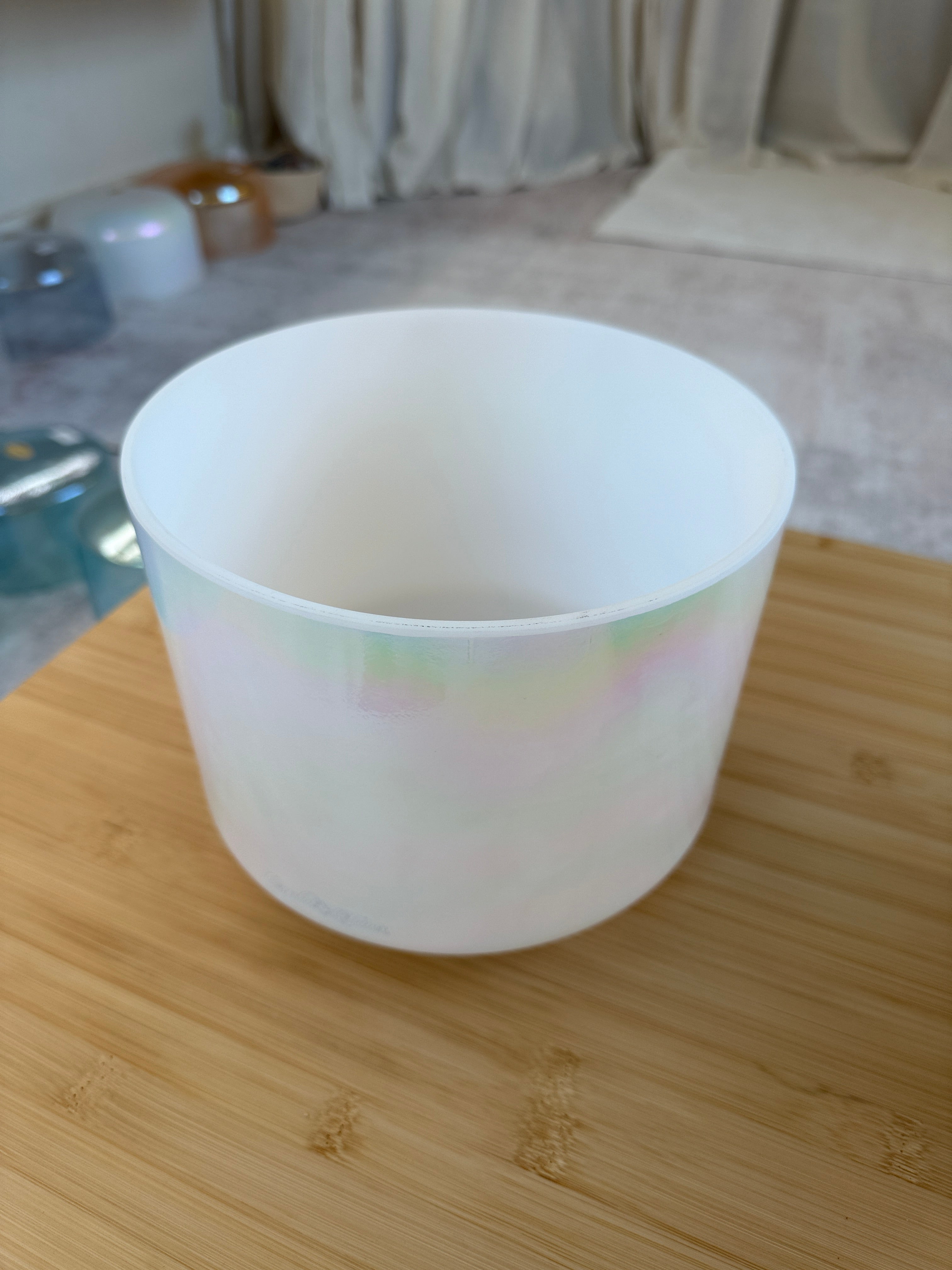8" F#0 Mother of Platinum, Frosted Inside 157289 Crystal Tones® Alchemy Singing Bowl
