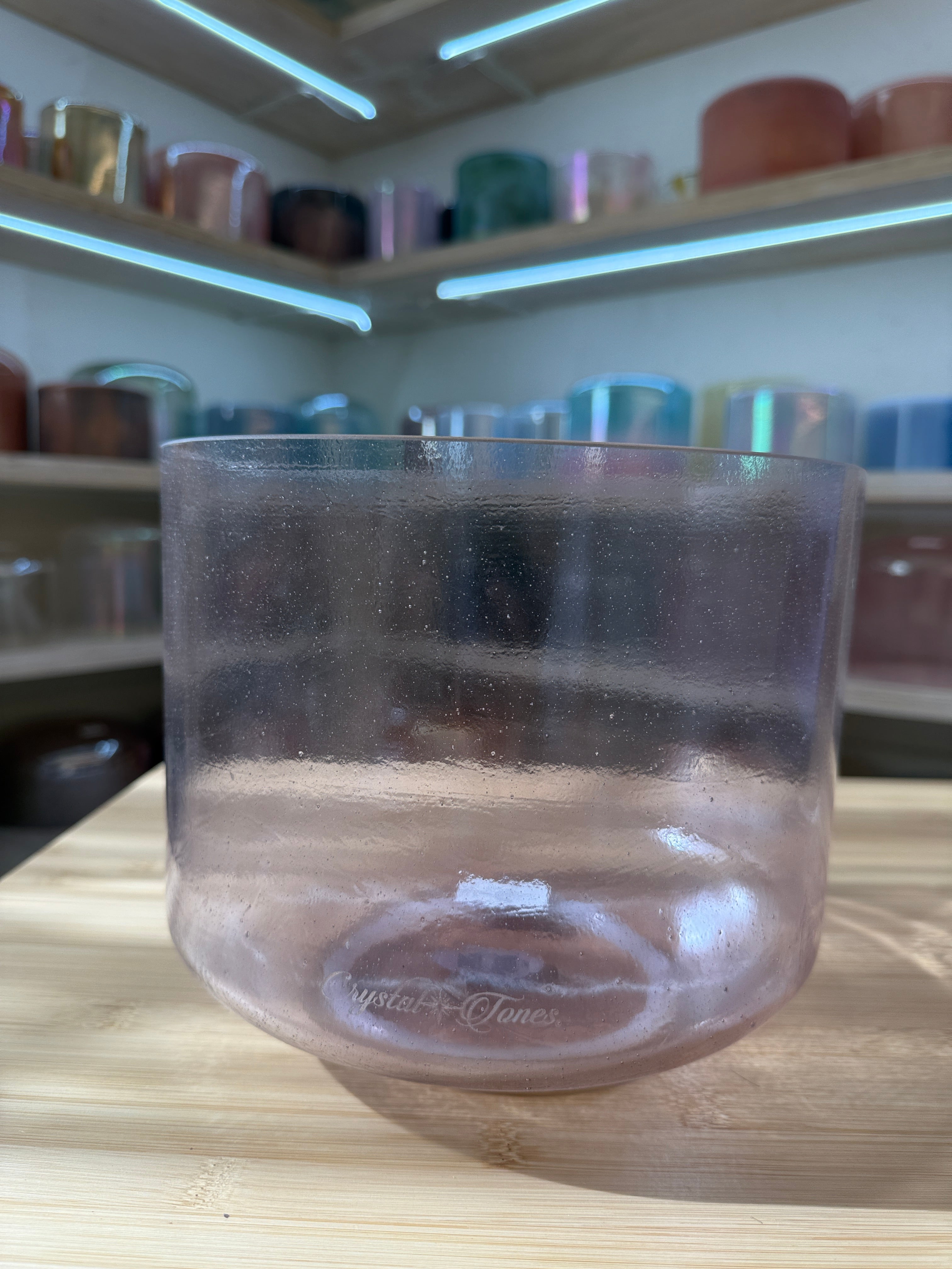9" B+5 Lavender Aura Gold 155832 Crystal Tones® Alchemy Singing Bowl