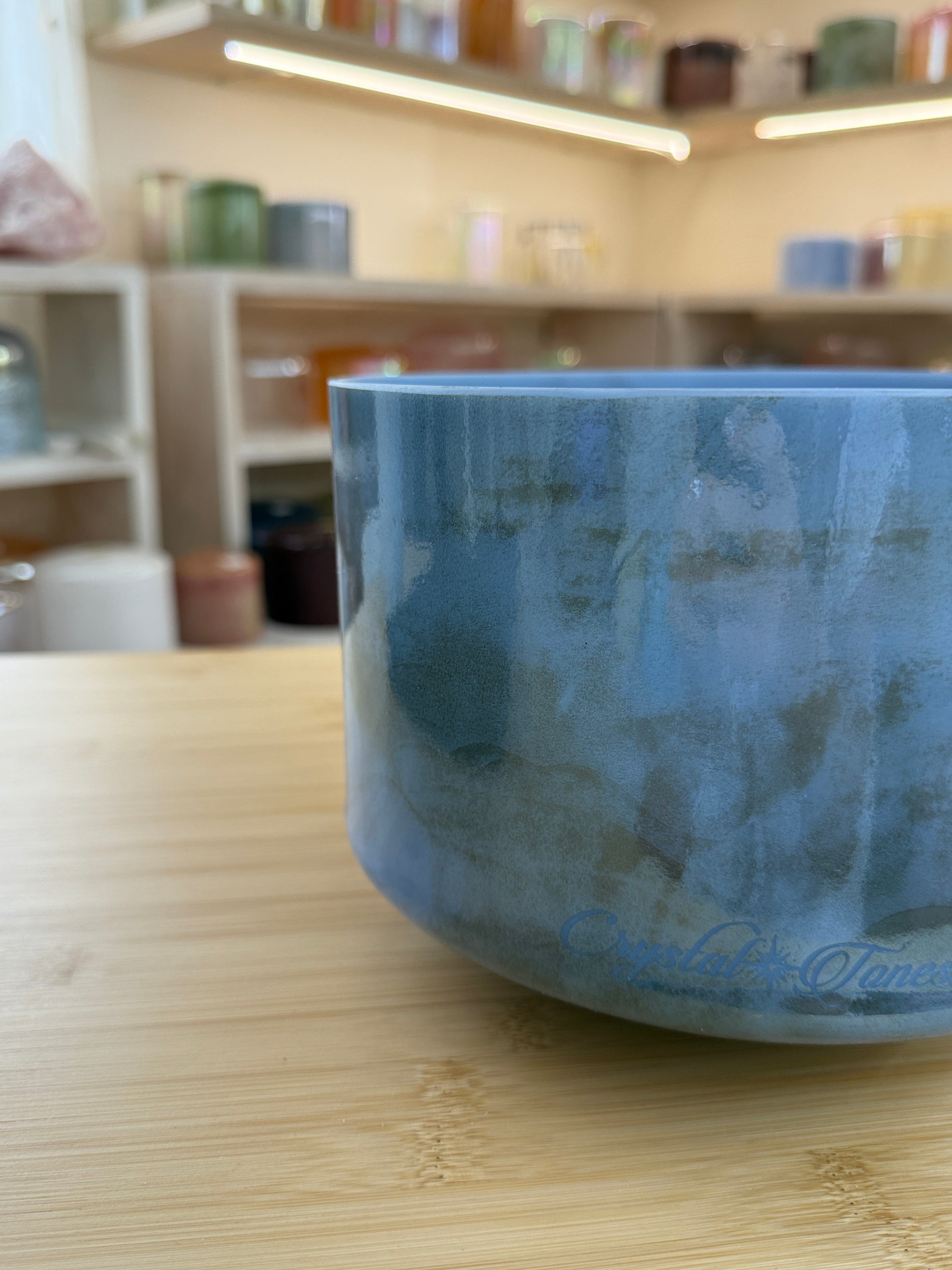9" C#+35 Mt. Shasta Serpentine, White Light Angel Gold 133503 Crystal Tones® Alchemy Singing Bowl
