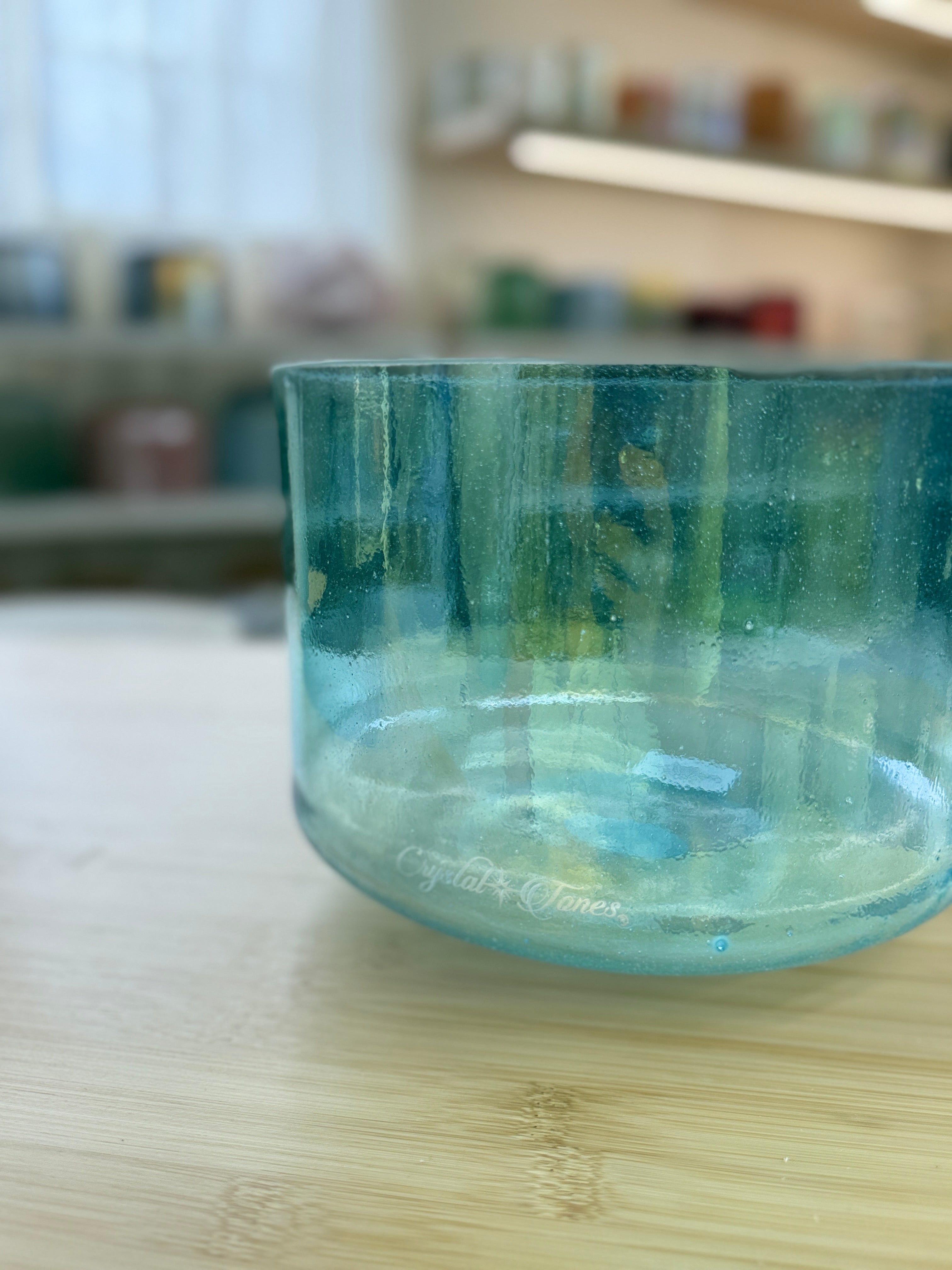9" D#-15 Aqua Aura Gold 160101 Crystal Tones Alchemy Singing Bowl