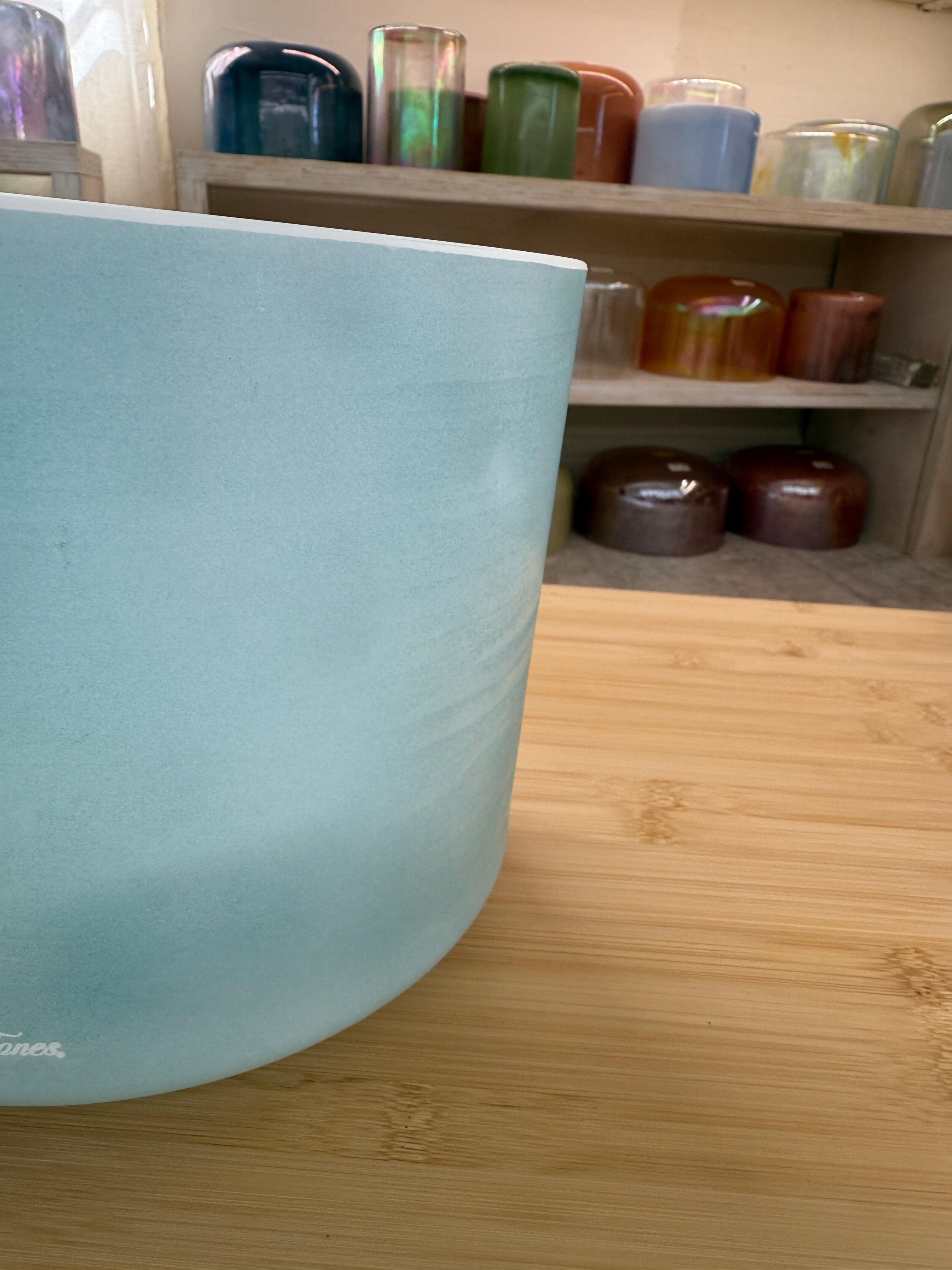 9" D+20 Ocean Gold 156059 Crystal Tones® Alchemy Singing Bowl