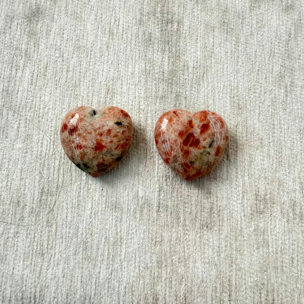 Piedra Solar / Sunstone Thin Heart Therapy Stones - Pack of 2